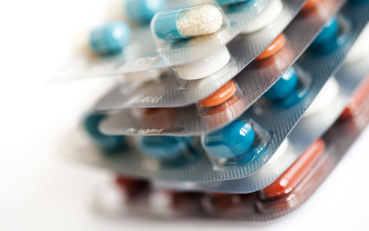 Лекарственные препараты в аптеках «Ваша №1»: быстро, удобно
и надежно
