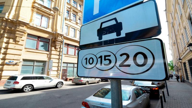 Жители Павшинской поймы выступают против строительства торгового центра на месте парковки