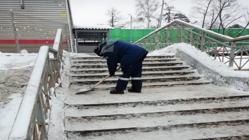 Госадмтехнадзор Подмосковья выявил более 140 нарушений в расчистке лестничных проходов от снега
