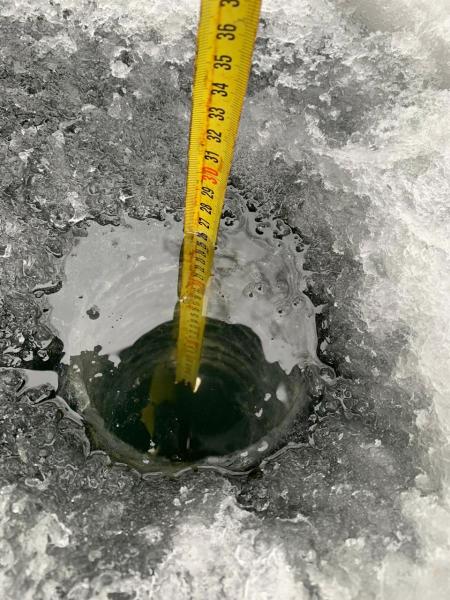 Подмосковные спасатели предостерегли жителей региона от выхода на лед водоемов