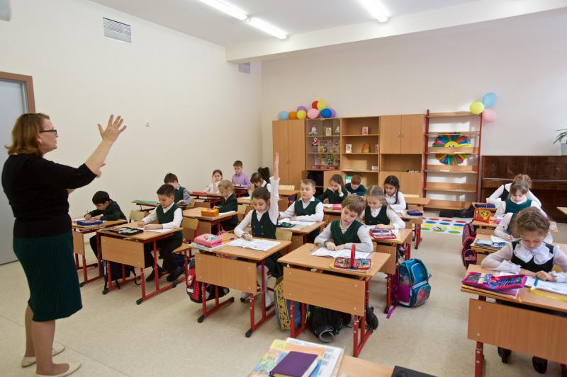 Два педагога Реутова претендуют на звания учителя и воспитателя года