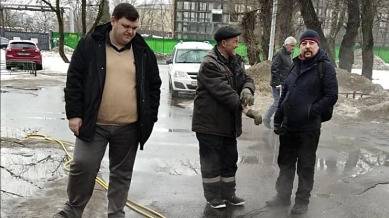 В Истре предотвратили возможное подтопление придомовой территории в Дедовске