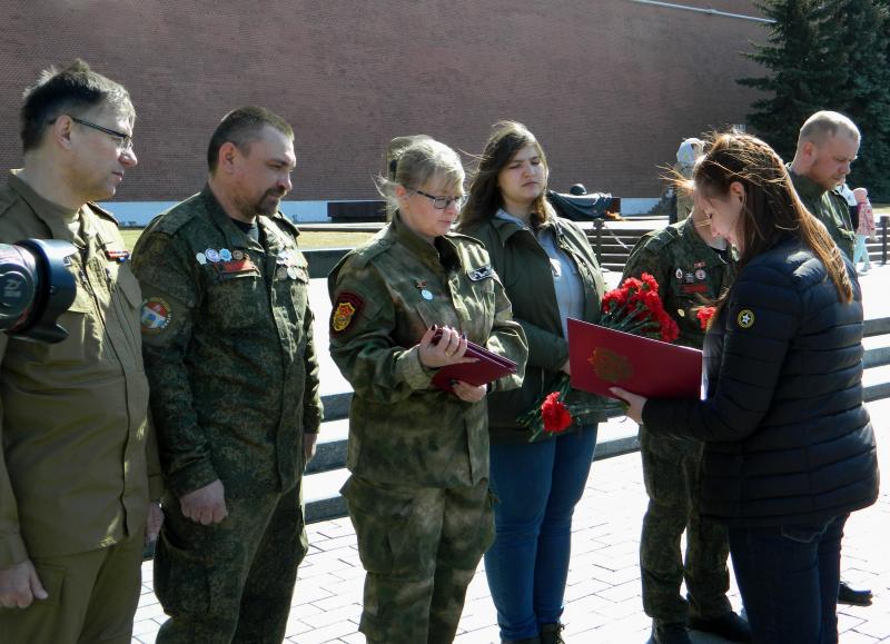 Офицер Росгвардии совместно с активистами всероссийского проекта "Судьба солдата" помогли установить судьбу четырех красноармейцев