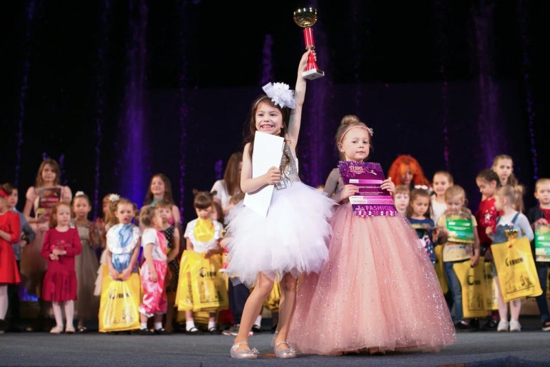 В Москве состоится XIIII Фестиваль моды и талантов «Stars International 2021» и Всероссийский конкурс обаяния и талантов «Маленькие мисс и мистер Россия 2021»