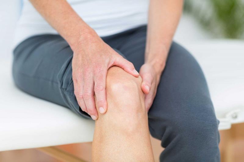 Как вылечить больные колени?