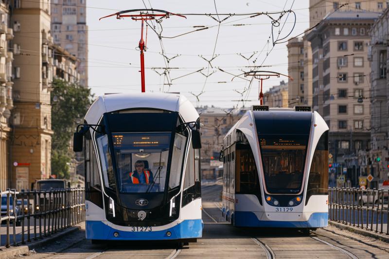 В течение года в Москву поставят сотни единиц современного и комфортабельного транспорта