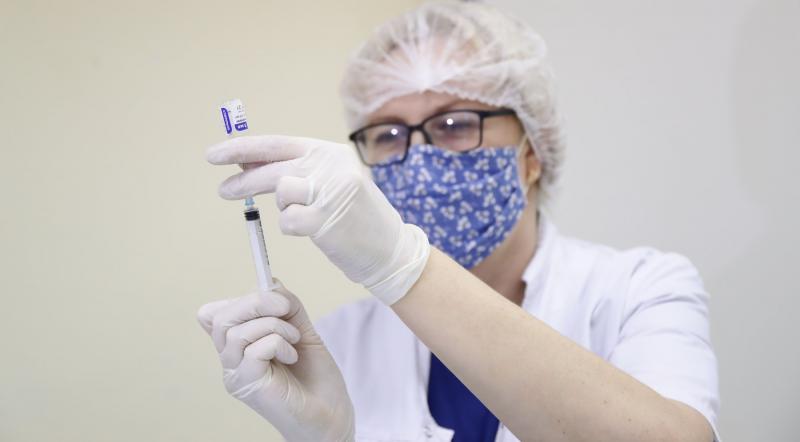 Прививки от коронавируса сделали более 64 тыс. жителей Реутова