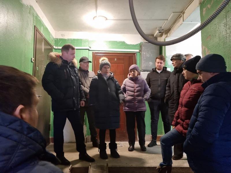 Встреча с жителями на улице Горького
