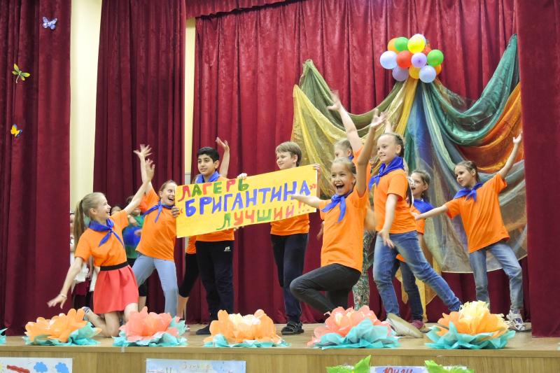 Более 200 школьников Реутова поедут в лагерь Рузы