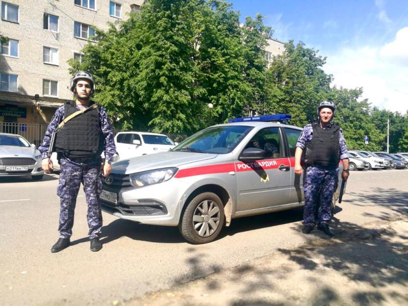 В Домодедово сотрудники Росгвардии задержали подозреваемого в совершении кражи