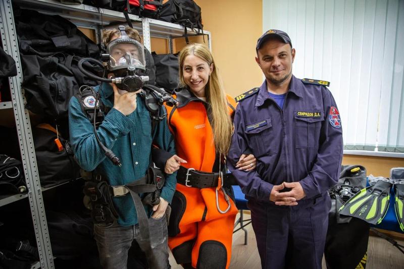 Московские спасатели провели экскурсию для молодых специалистов