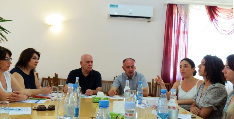 В столице Нагорно-Карабахской Республики - Степанакерте состоялся круглый стол по итогам проекта «Социально-психологическая реабилитация и реинтеграция внутренне перемещённых лиц»