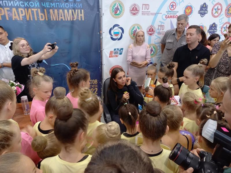 Олимпийская чемпионка Маргарита Мамун провела мастер-класс для детей Реутова