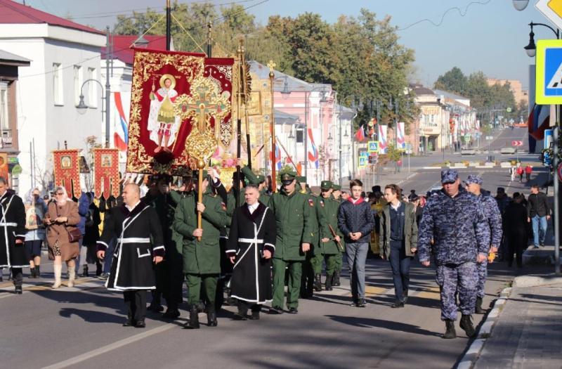 Сотрудники Егорьевского отдела вневедомственной охраны обеспечили безопасность крестного хода посвященному Дню города