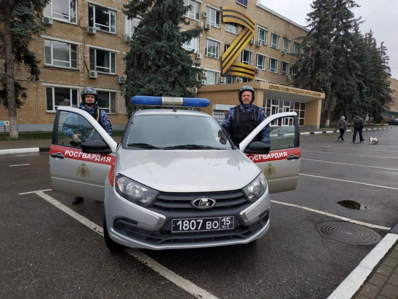 В Щелково сотрудники Росгвардии задержали подозреваемого в нанесении мужчине ножевого ранения