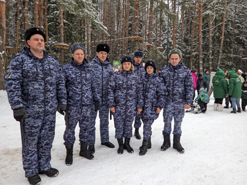 "Елка в лесу" прошла в деревне Шариха