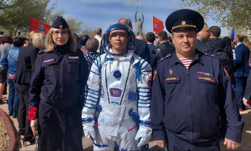 Росгвардейцы, обеспечивающие правопорядок на Байконуре, приняли участие в мероприятиях в честь Дня космонавтики