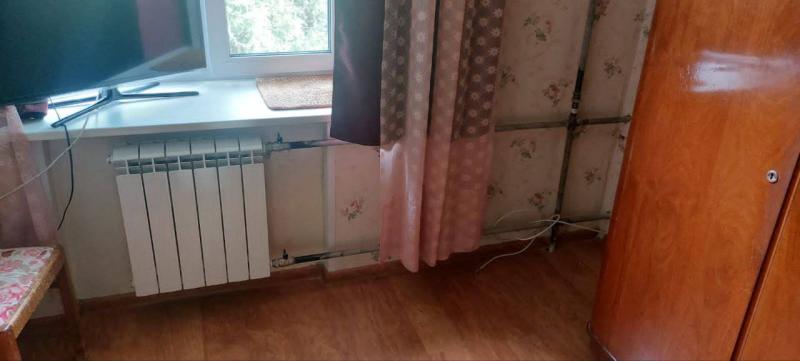 На ул. Фрунзе д. 24 продолжаются работы по замене стояков ЦО в квартирах