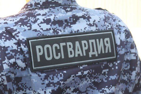 Сотрудники Домодедовского ОВО задержали 36-летнего местного жителя, который нанес ножевое ранение своей знакомой.