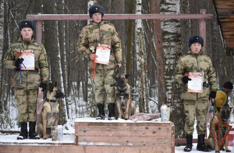 Курсанты Росгвардии одержали победу на чемпионате среди кинологов «Большой русский ринг»