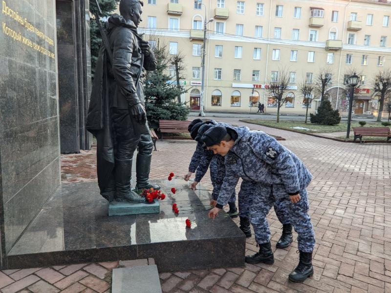 В Подмосковье сотрудники Росгвардии почтили память Героев Сталинградской битвы