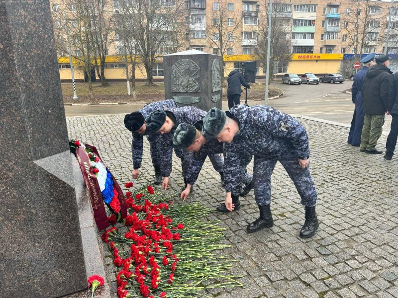 27 марта отмечается День войск национальной гвардии России.