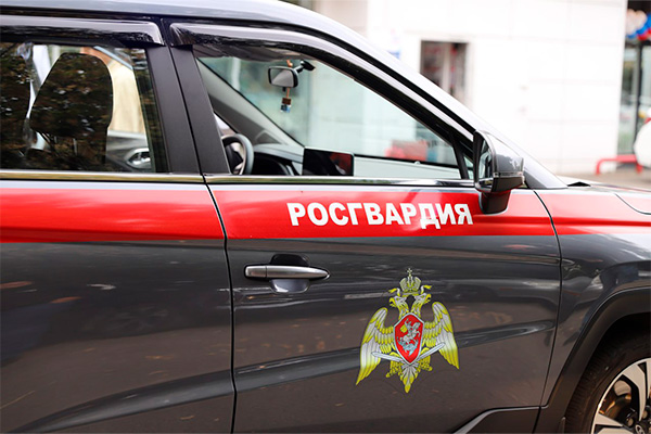 Росгвардейцы задержали дебошира в московском ресторане