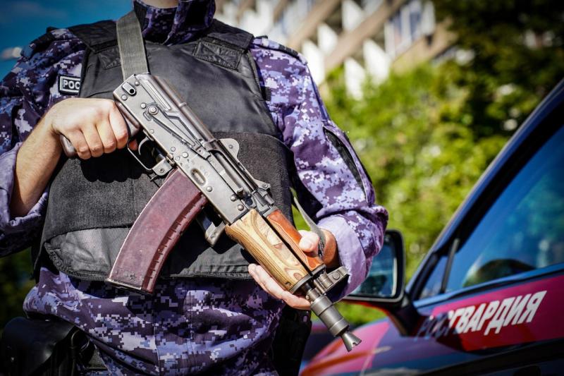 В Москве росгвардейцы задержали подозреваемого в нанесении смертельного ножевого ранения
