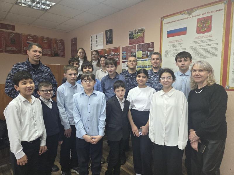 Росгвардия провела "Урок мужества" в рамках новой школьной дисциплины