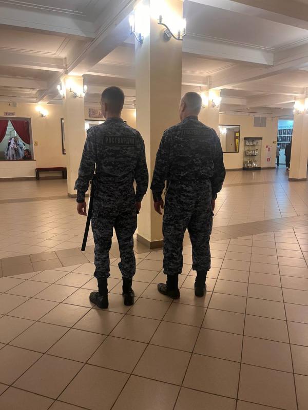 Сотрудники Росгвардии обеспечили безопасность на патриотическом фестивале детского творчества в Егорьевске