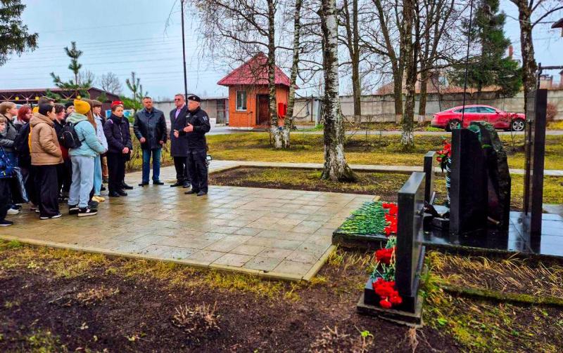 Сотрудники спецподразделения подмосковного главка Росгвардии почтили память сослуживцев, погибших при исполнении служебных обязанностей