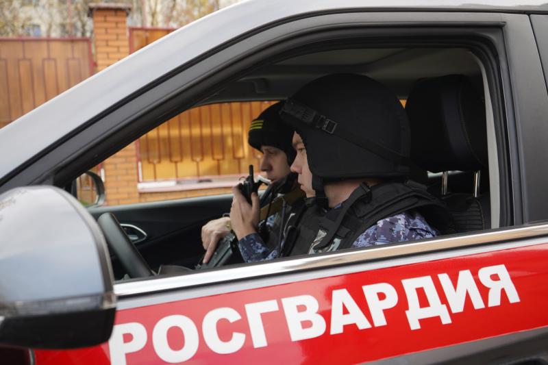 В Подмосковье росгвардейцы задержали рецидивиста, скрывающегося от следствия