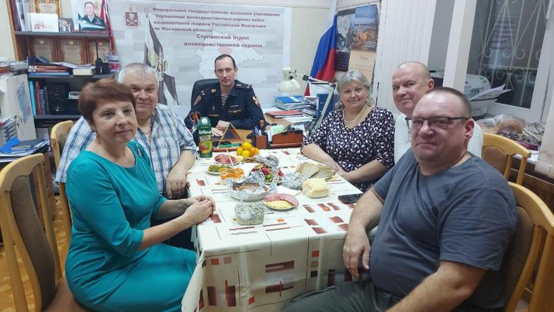 Ступинские ветераны в теплой, дружеской обстановке отметили праздник - 73 годовщину образования Вневедомственной охраны.