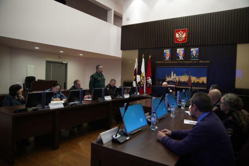 Росгвардия обеспечила безопасность хоккейного матча в Москве