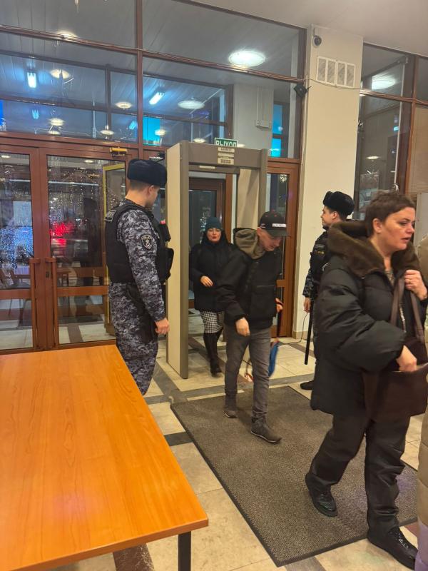 Росгвардейцы обеспечили охрану общественного порядка при проведении концерта "Сектор Газа"